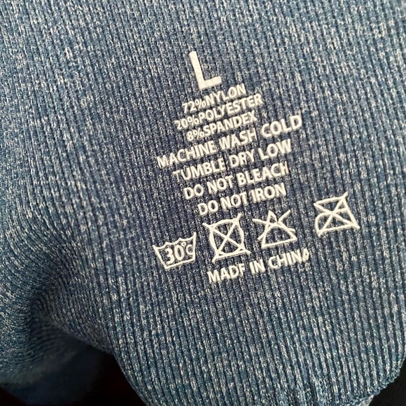 Blue Seamless Gym Leggings - Yoga Pants - Booty Contour Design - Picture 9 of 11